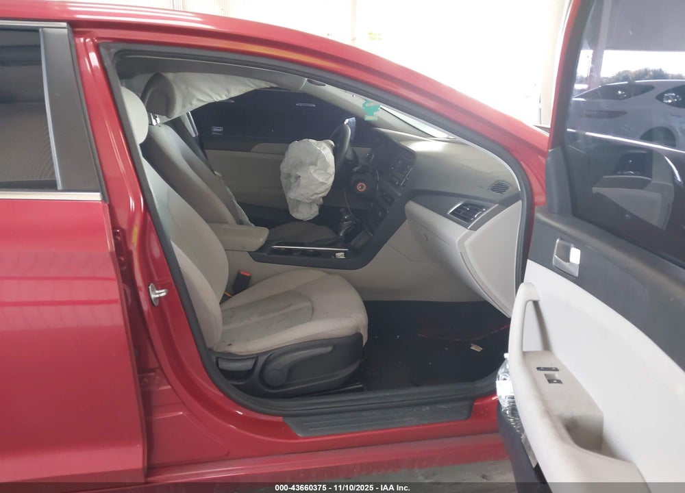 2017 HYUNDAI SONATA VIN: 5NPE24AF9HH445202