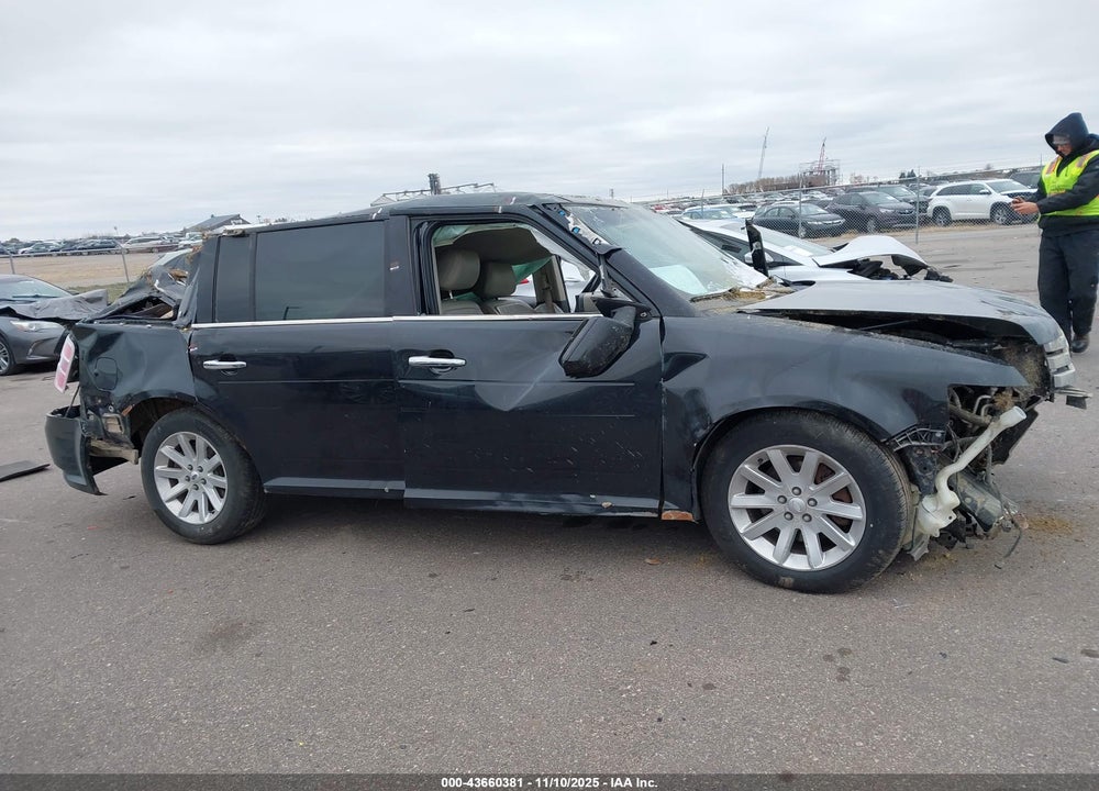 2011 FORD FLEX SEL VIN: 2FMHK6CC4BBD14477