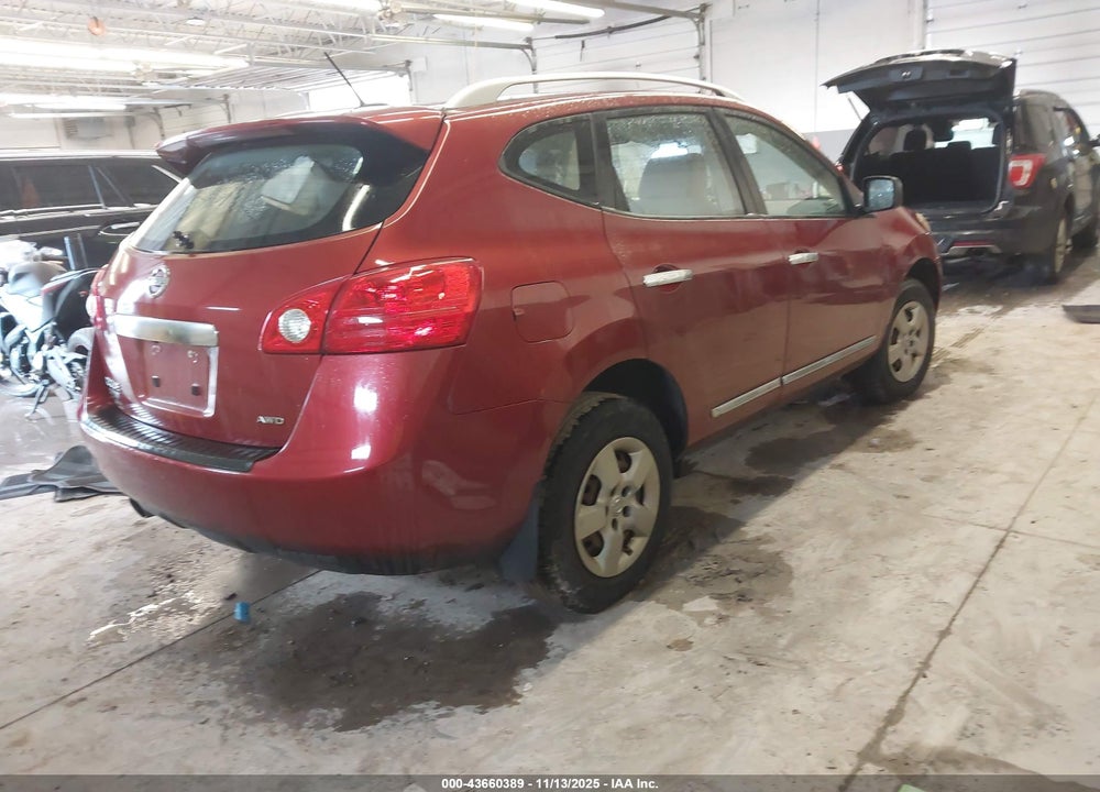2015 NISSAN ROGUE SELECT S VIN: JN8AS5MV2FW256054