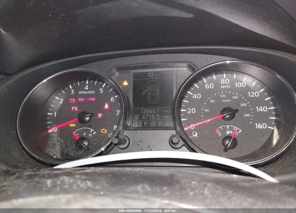 2015 NISSAN ROGUE SELECT S VIN: JN8AS5MV2FW256054