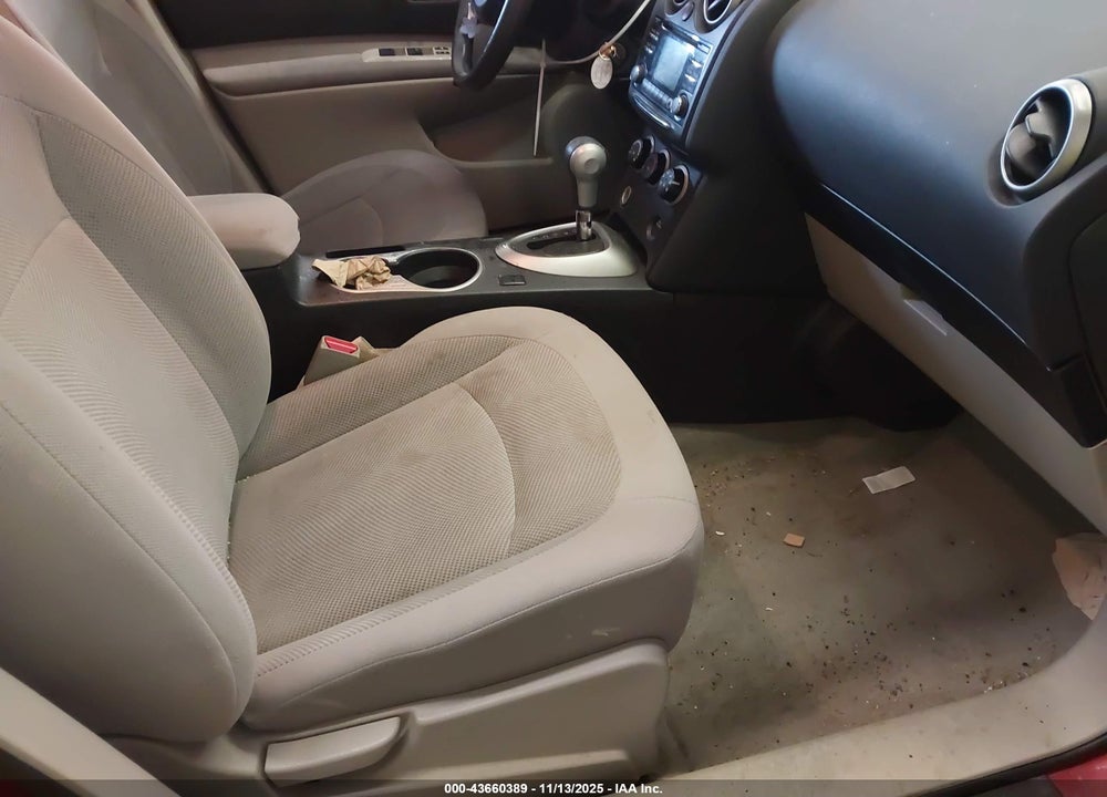 2015 NISSAN ROGUE SELECT S VIN: JN8AS5MV2FW256054