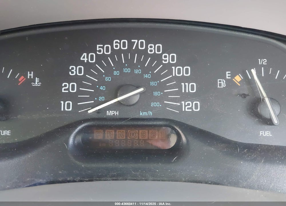 1999 BUICK CENTURY CUSTOM VIN: 2G4WS52MXX1591837