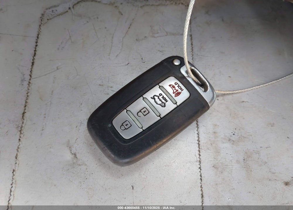 2013 HYUNDAI ELANTRA LIMITED VIN: 5NPDH4AE0DH320438