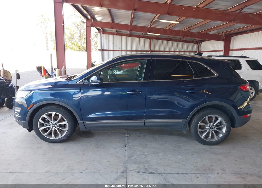 2017 LINCOLN MKC SELECT VIN: 5LMCJ2C90HUL31870