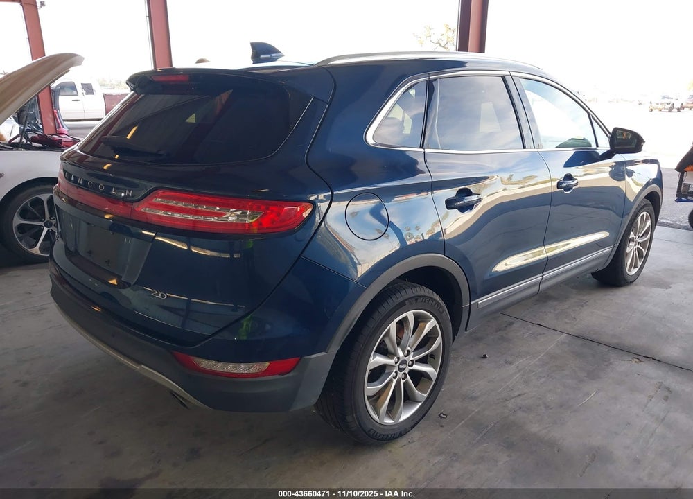 2017 LINCOLN MKC SELECT VIN: 5LMCJ2C90HUL31870
