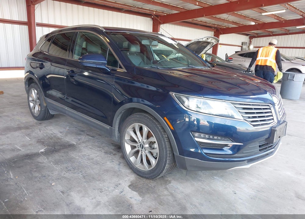 2017 LINCOLN MKC SELECT VIN: 5LMCJ2C90HUL31870