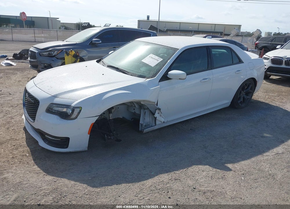 2021 CHRYSLER 300 VIN: 2C3CCABG8MH541551