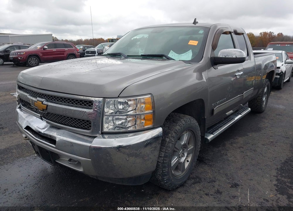 2013 CHEVROLET SILVERADO 1500 LT VIN: 1GCRKSE76DZ306334