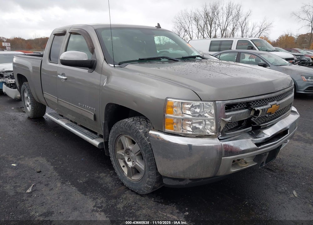 2013 CHEVROLET SILVERADO 1500 LT VIN: 1GCRKSE76DZ306334