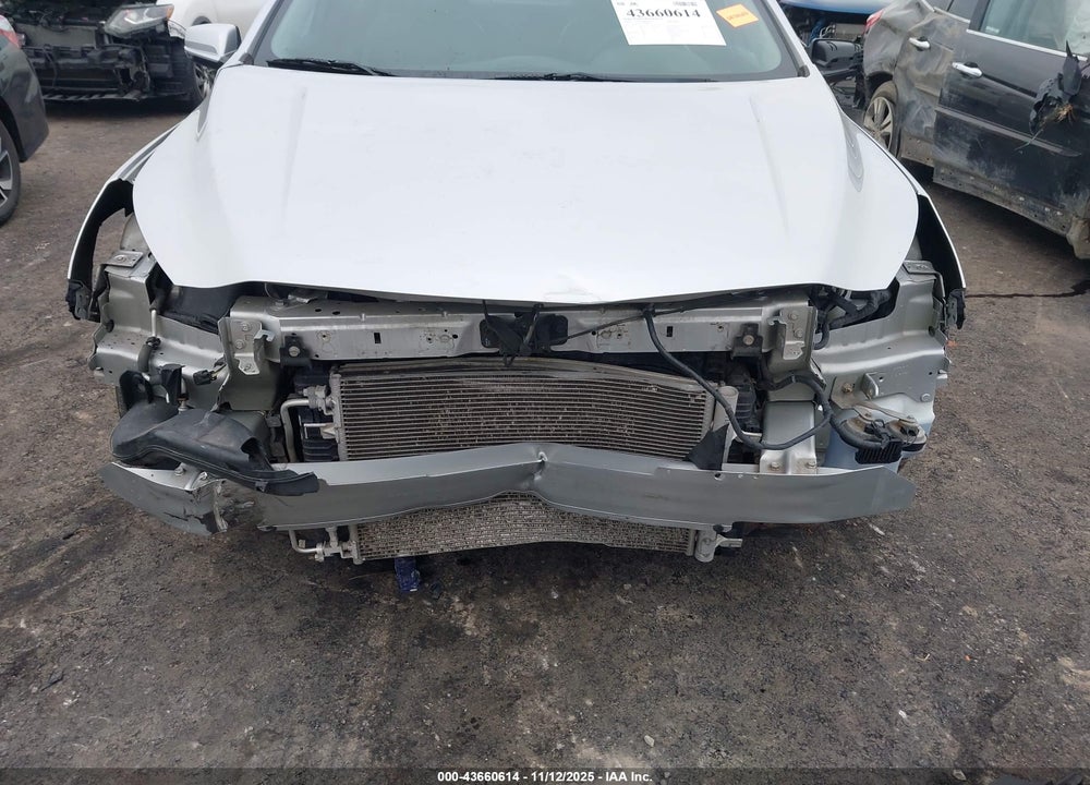 2014 CHEVROLET MALIBU 1LT VIN: 1G11C5SL9EU148074