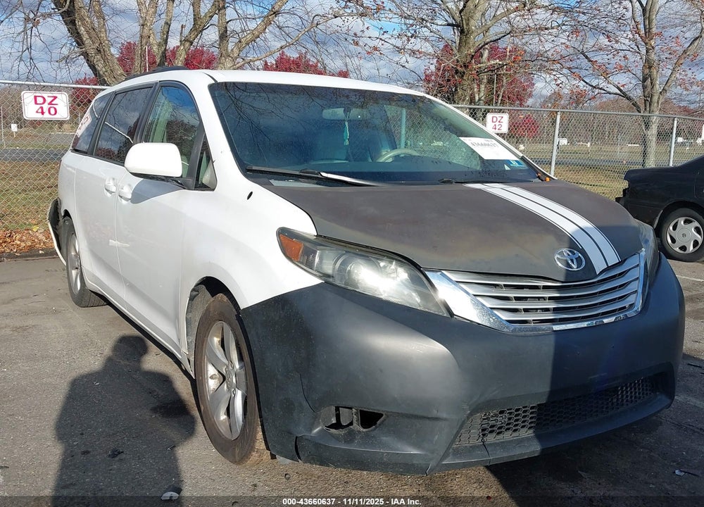 2011 TOYOTA SIENNA LE V6 VIN: 5TDKK3DC7BS165343