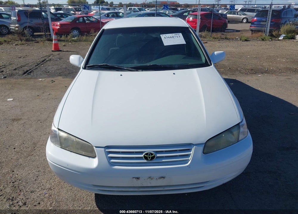 1998 TOYOTA CAMRY LE VIN: JT2BG22K7W0234412