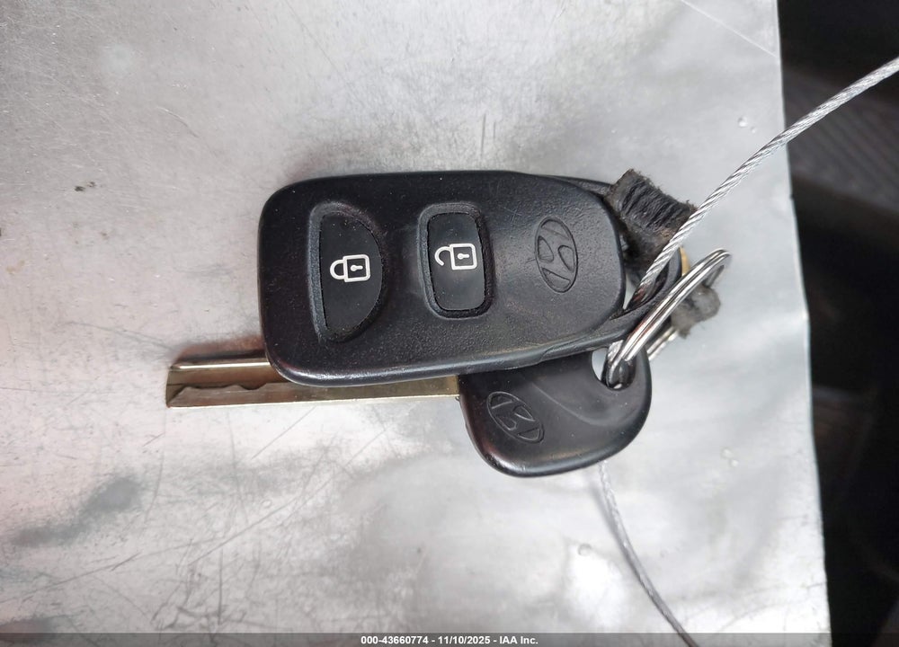 2012 HYUNDAI ACCENT SE VIN: KMHCU5AE5CU018091