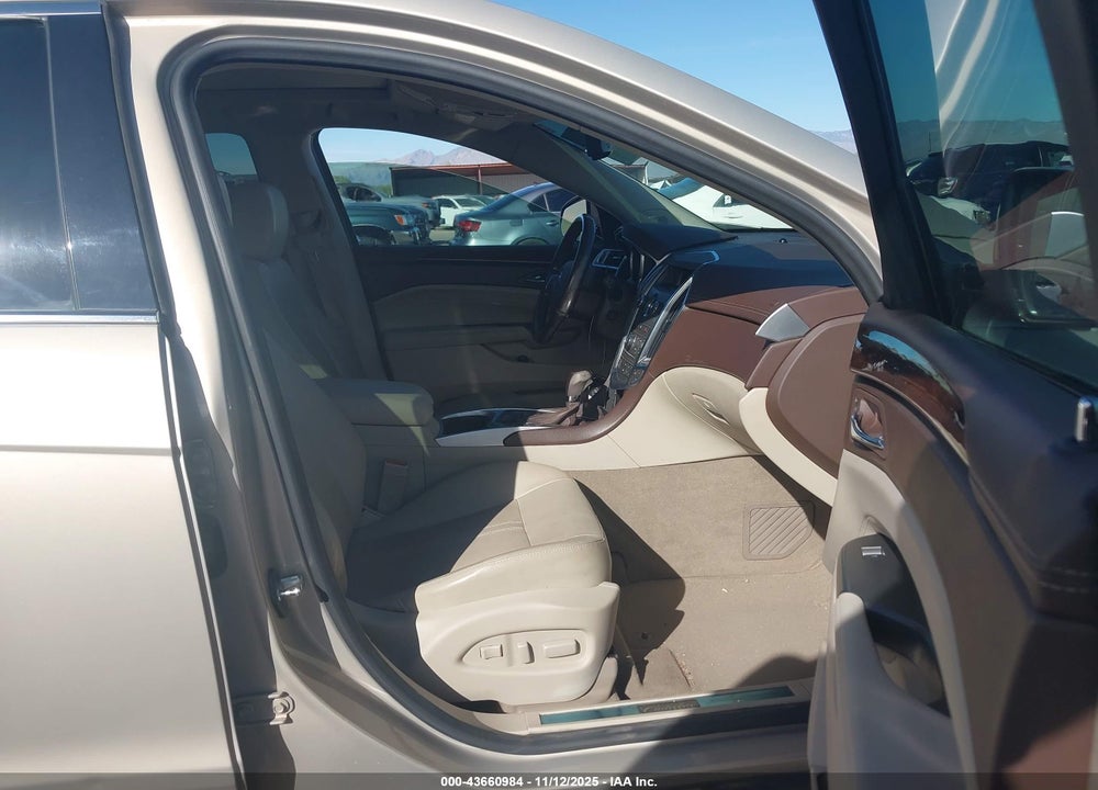 2012 CADILLAC SRX LUXURY COLLECTION VIN: 3GYFNAE32CS502570