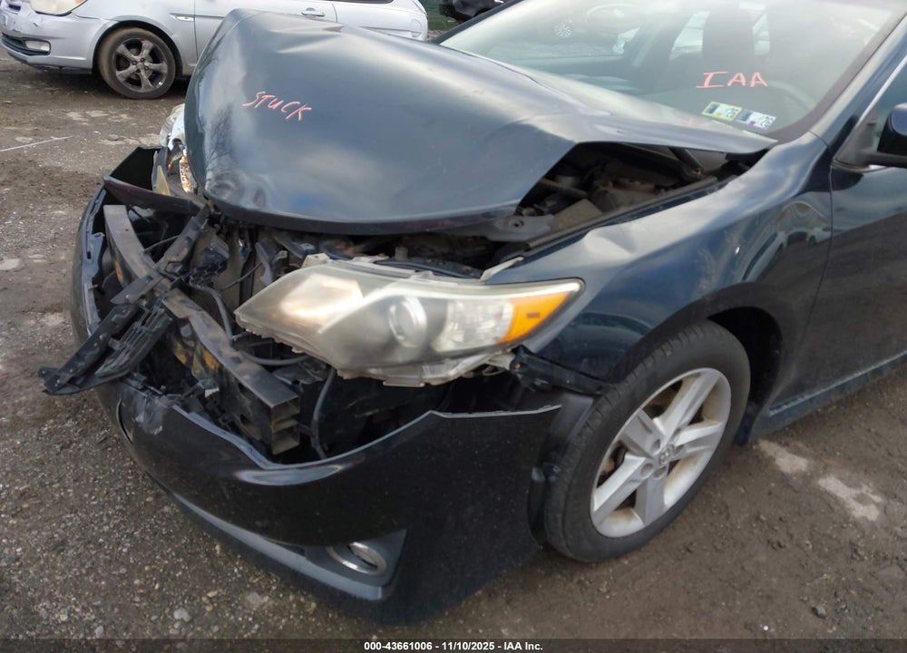 2014 TOYOTA CAMRY SE VIN: 4T1BF1FK7EU322412