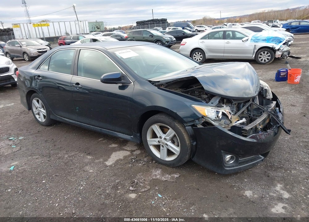 2014 TOYOTA CAMRY SE VIN: 4T1BF1FK7EU322412