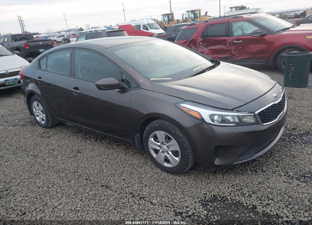 2018 KIA FORTE LX VIN: 3KPFK4A78JE168520