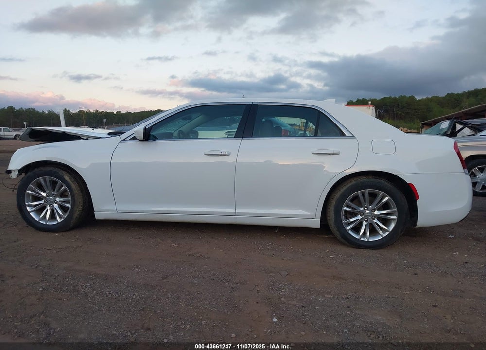 2017 CHRYSLER 300 VIN: 2C3CCAAG5HH599639