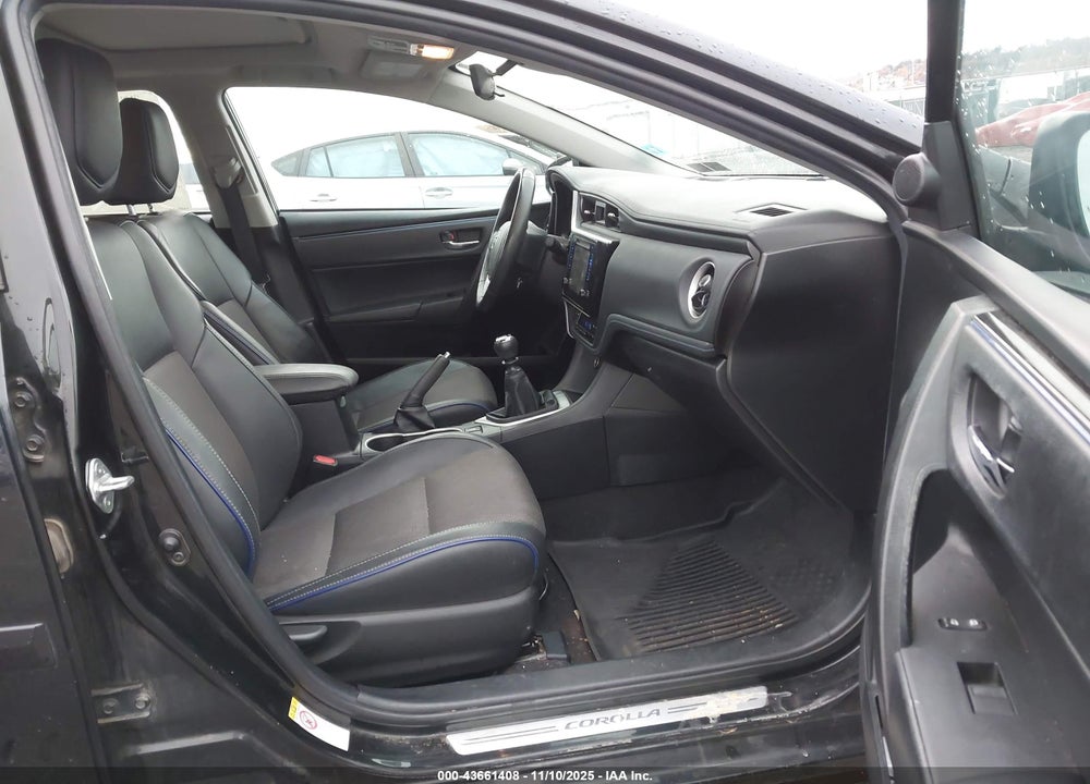 2018 TOYOTA COROLLA SE VIN: 2T1BURHE9JC006307