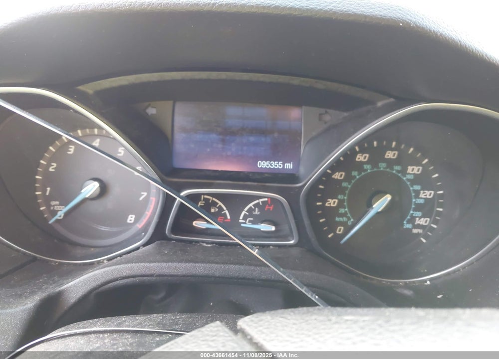 2014 FORD FOCUS SE VIN: 1FADP3F23EL350810