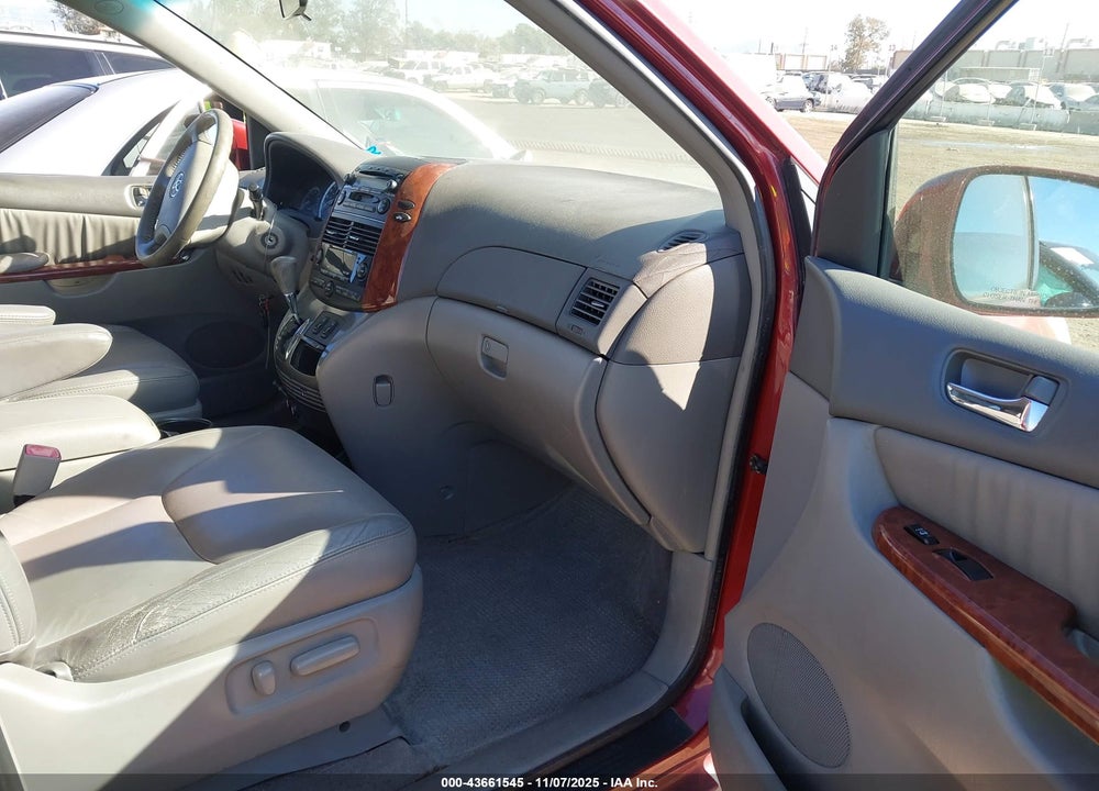2005 TOYOTA SIENNA XLE VIN: 5TDZA22CX5S290209