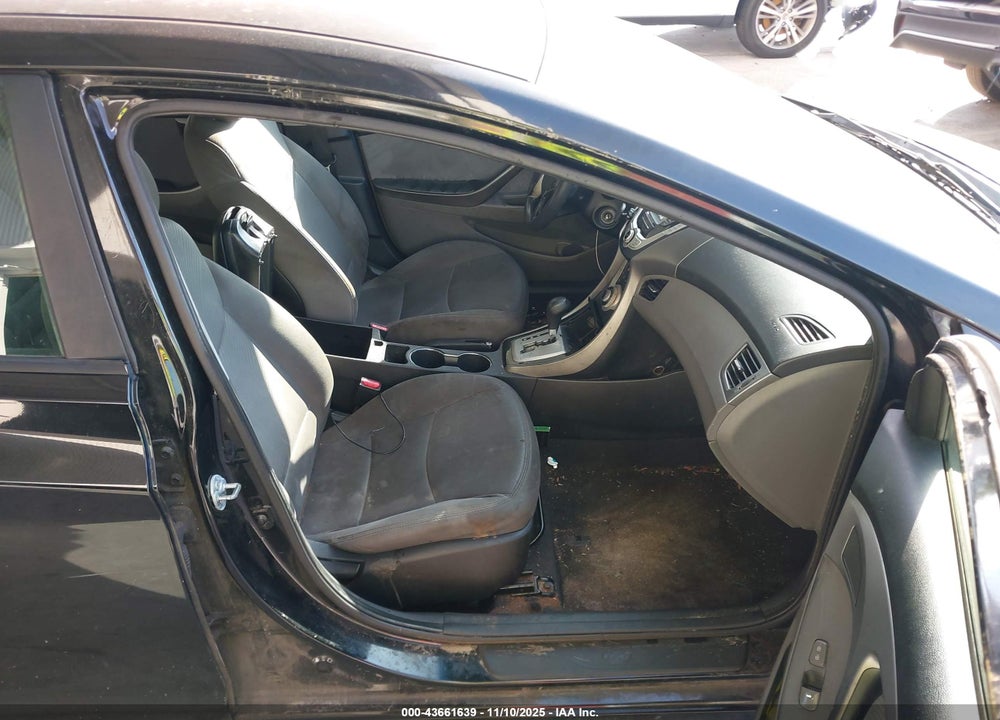 2012 HYUNDAI ELANTRA GLS VIN: 5NPDH4AE1CH140707