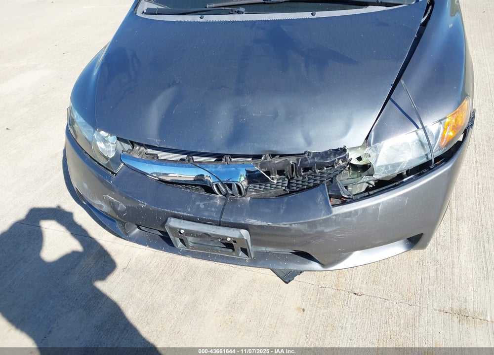2010 HONDA CIVIC LX VIN: 19XFA1F55AE007695