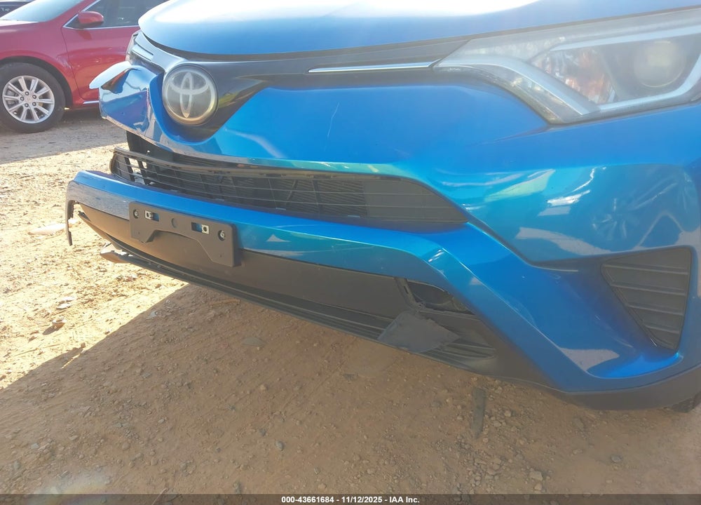 2017 TOYOTA RAV4 LE VIN: 2T3BFREV7HW547628