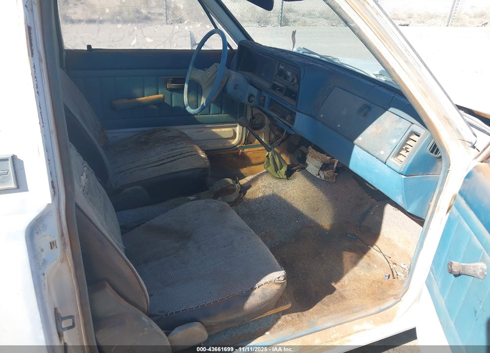 1981 CHEVROLET LUV VIN: J8ZCL14S8B8253764