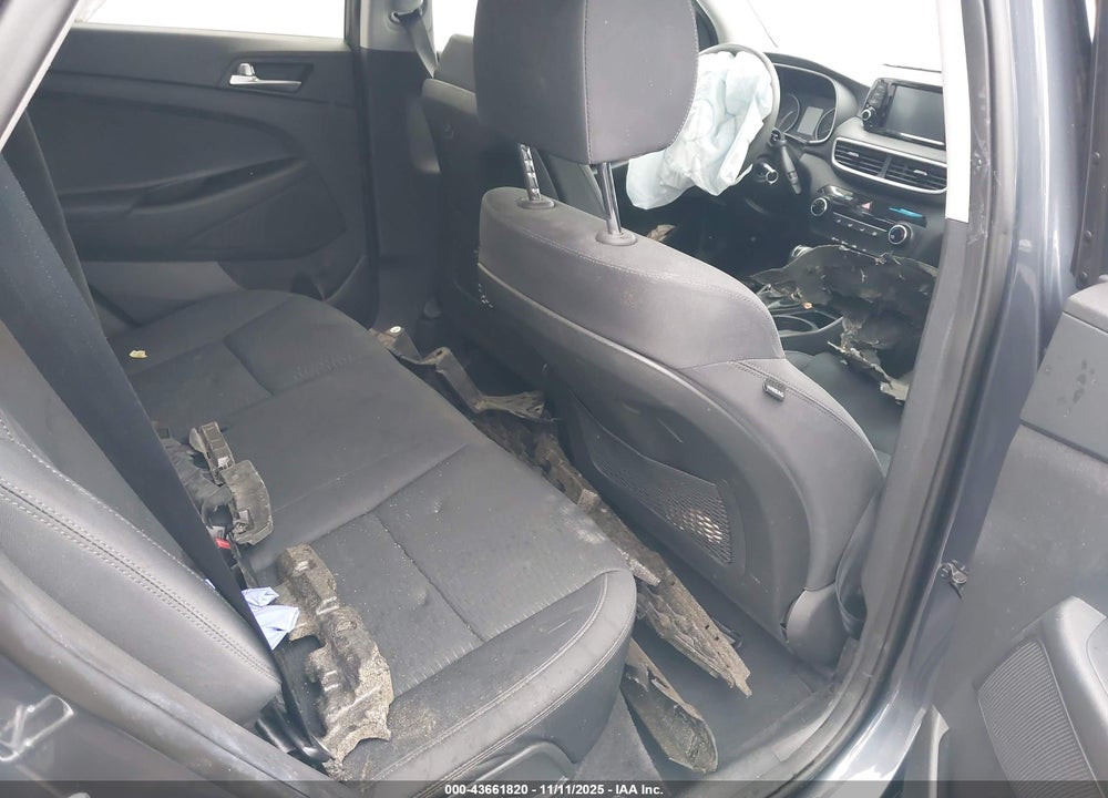 2019 HYUNDAI TUCSON SE VIN: KM8J23A4XKU860545