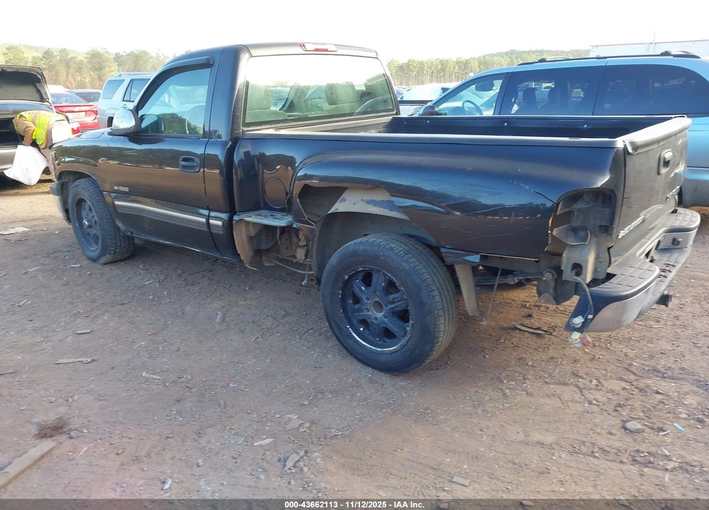 2002 CHEVROLET SILVERADO 1500 LS VIN: 1GCEC14VX2Z170745