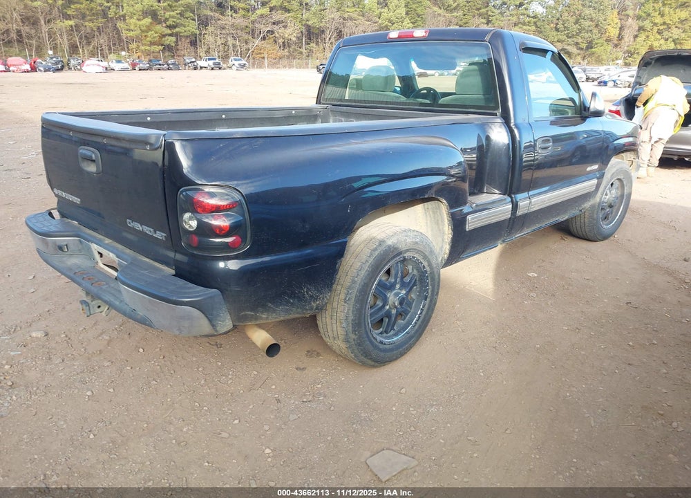 2002 CHEVROLET SILVERADO 1500 LS VIN: 1GCEC14VX2Z170745