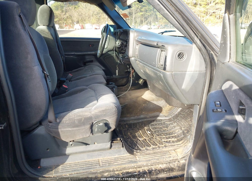 2002 CHEVROLET SILVERADO 1500 LS VIN: 1GCEC14VX2Z170745