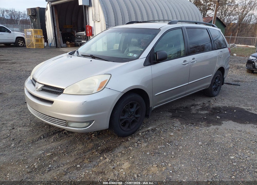 2005 TOYOTA SIENNA XLE VIN: 5TDBA22C75S041920