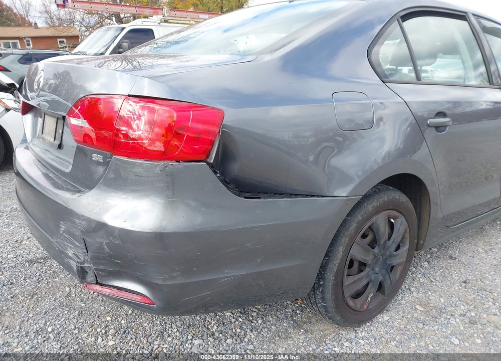 2014 VOLKSWAGEN JETTA 1.8T SE VIN: 3VWD07AJ5EM247209