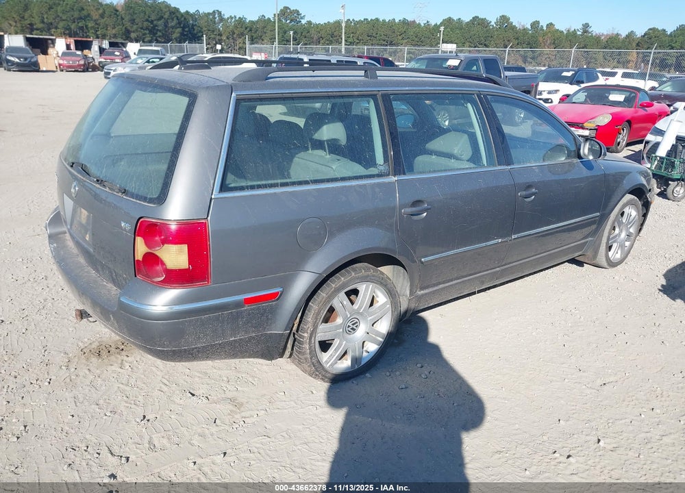 2005 VOLKSWAGEN PASSAT GLX VIN: WVWWU63B25E070060