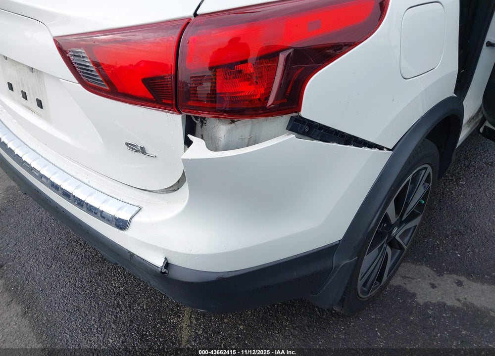 2017 NISSAN ROGUE SPORT VIN: JN1BJ1CP1HW003411