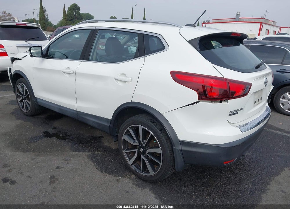 2017 NISSAN ROGUE SPORT VIN: JN1BJ1CP1HW003411