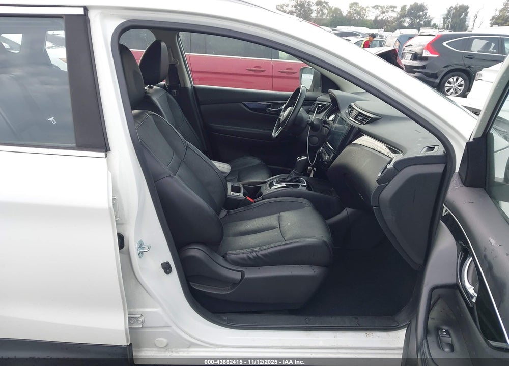 2017 NISSAN ROGUE SPORT VIN: JN1BJ1CP1HW003411
