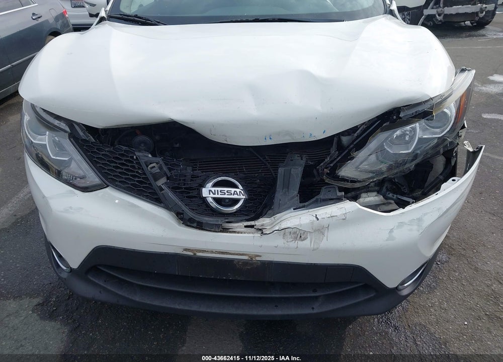 2017 NISSAN ROGUE SPORT VIN: JN1BJ1CP1HW003411