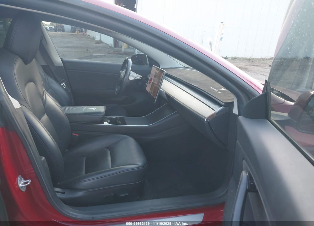2019 TESLA MODEL 3 VIN: 5YJ3E1EB6KF387284