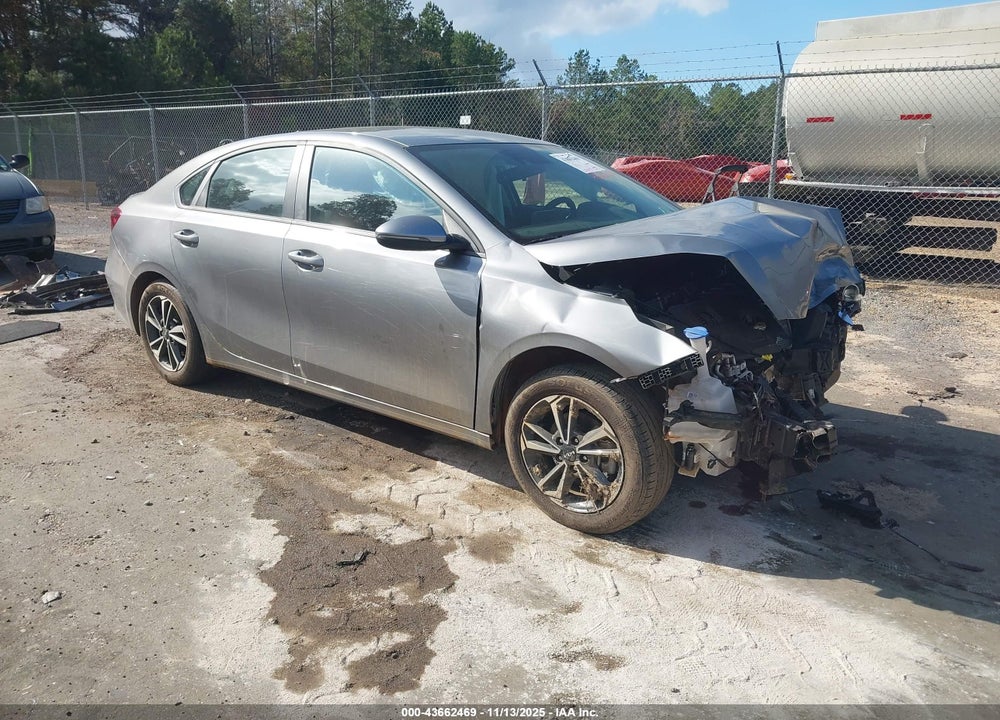 2024 KIA FORTE LXS VIN: 3KPF24ADXRE811421
