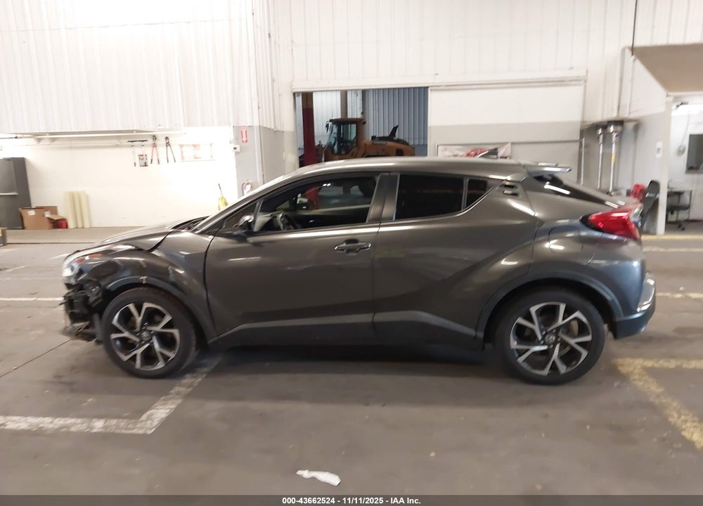 2018 TOYOTA C-HR XLE VIN: JTNKHMBX9J1001304