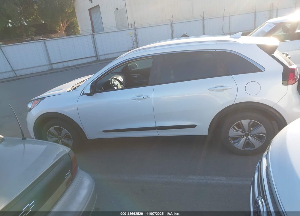 2019 KIA NIRO LX VIN: KNDCB3LC2K5305648
