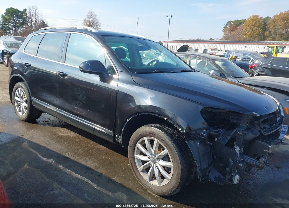 2016 VOLKSWAGEN TOUAREG VR6 SPORT VIN: WVGEF9BP0GD010125