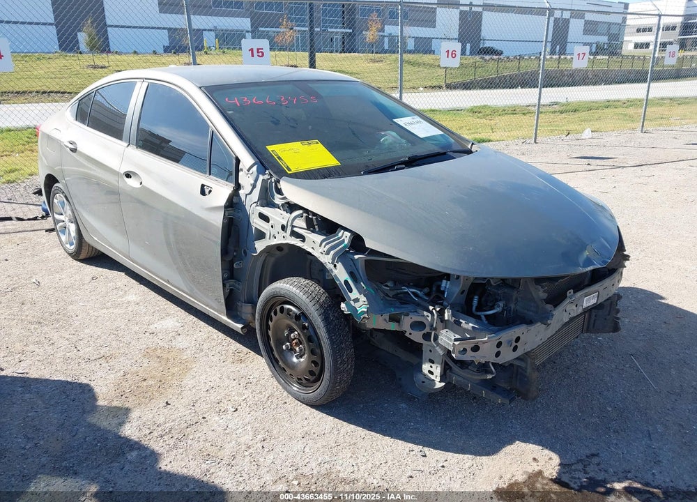 2019 CHEVROLET CRUZE LT VIN: 1G1BE5SM9K7117568