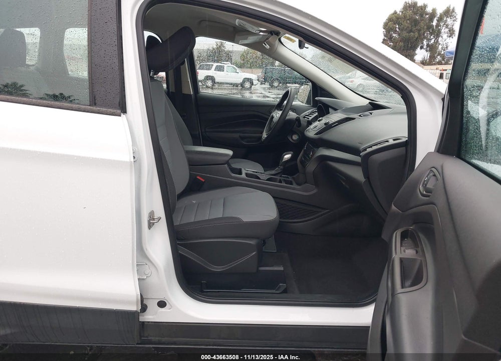 2019 FORD ESCAPE S VIN: 1FMCU0F70KUB62076