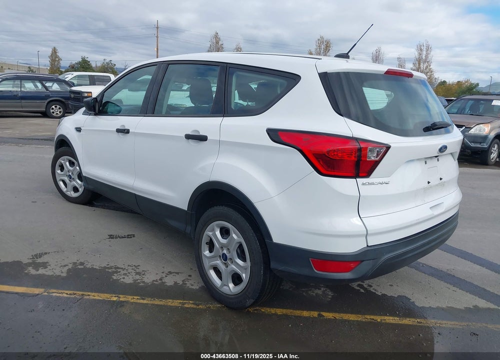 2019 FORD ESCAPE S VIN: 1FMCU0F70KUB62076
