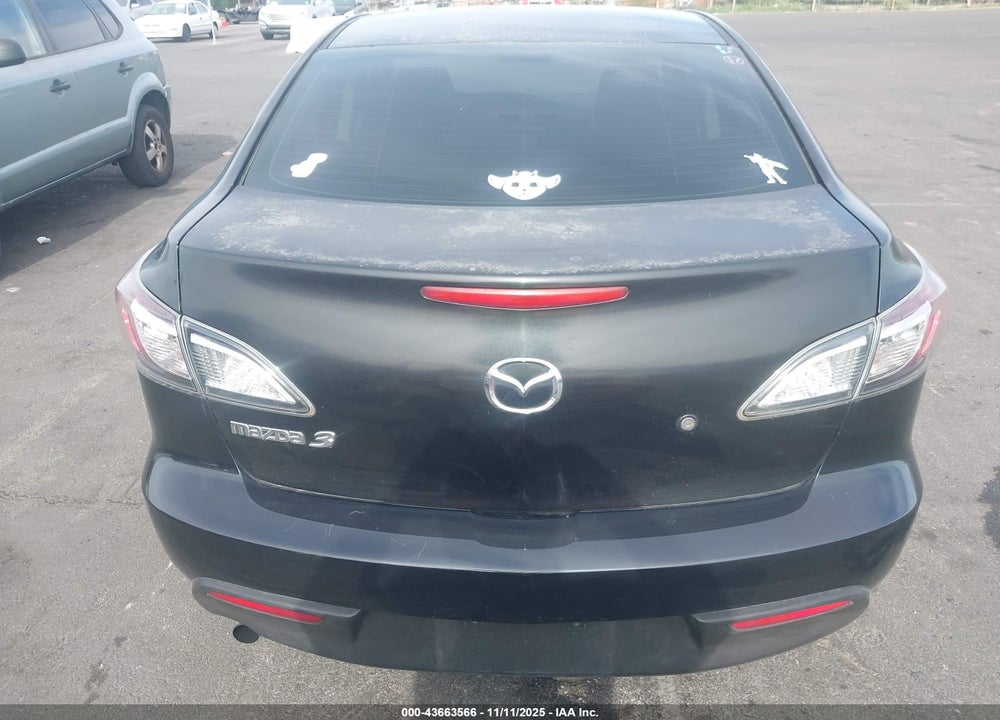 2011 MAZDA 3 I SPORT VIN: JM1BL1UGXB1416597