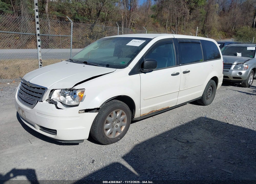 2008 CHRYSLER TOWN & COUNTRY LX VIN: 2A8HR44H98R743735